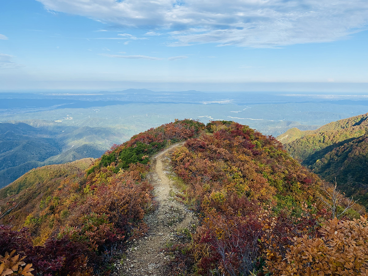 新潟県三条市粟ケ岳日帰り登山