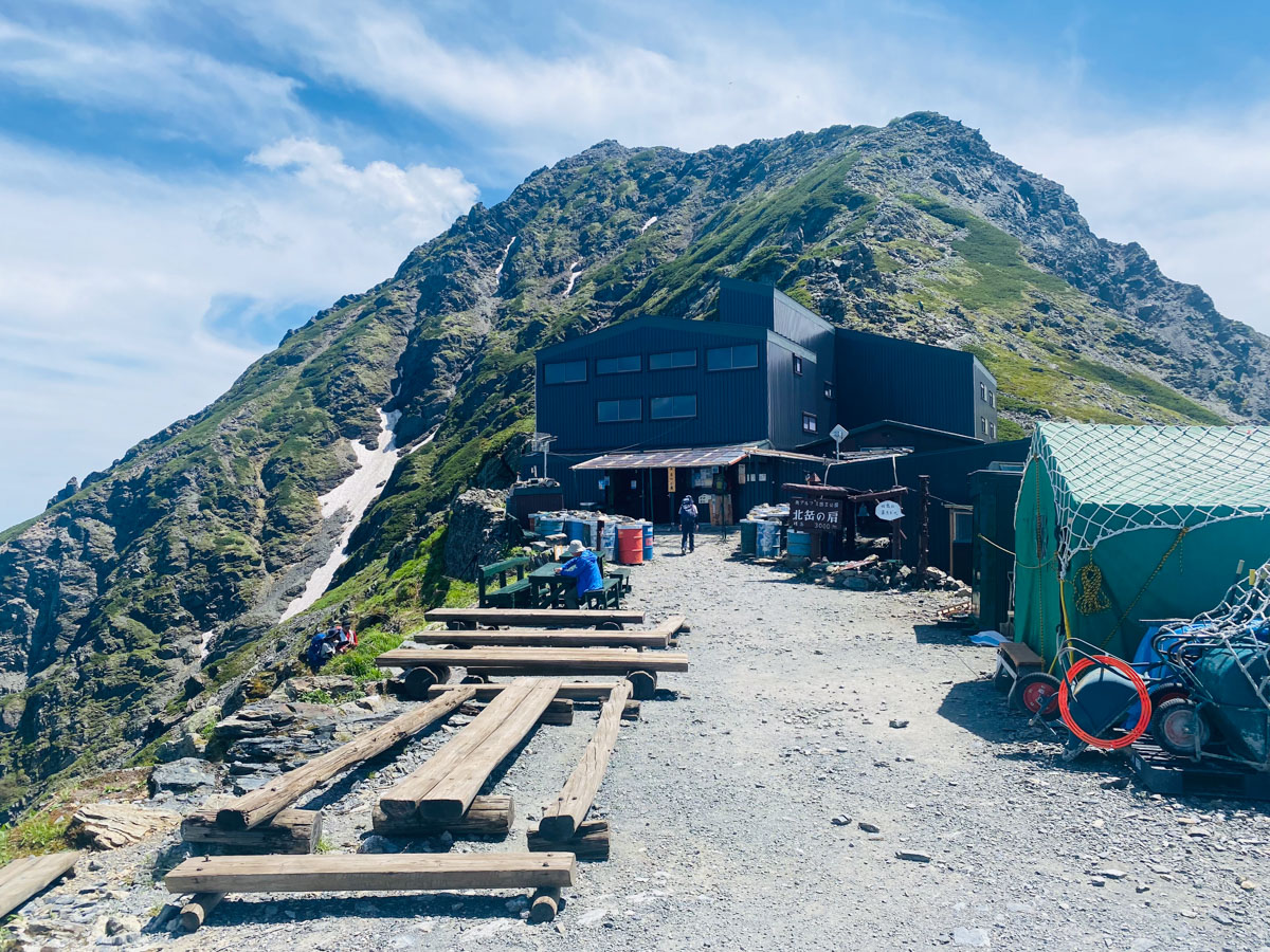 北岳山荘にテント泊した南アルプス登山日記（北岳、間ノ岳、農鳥岳）