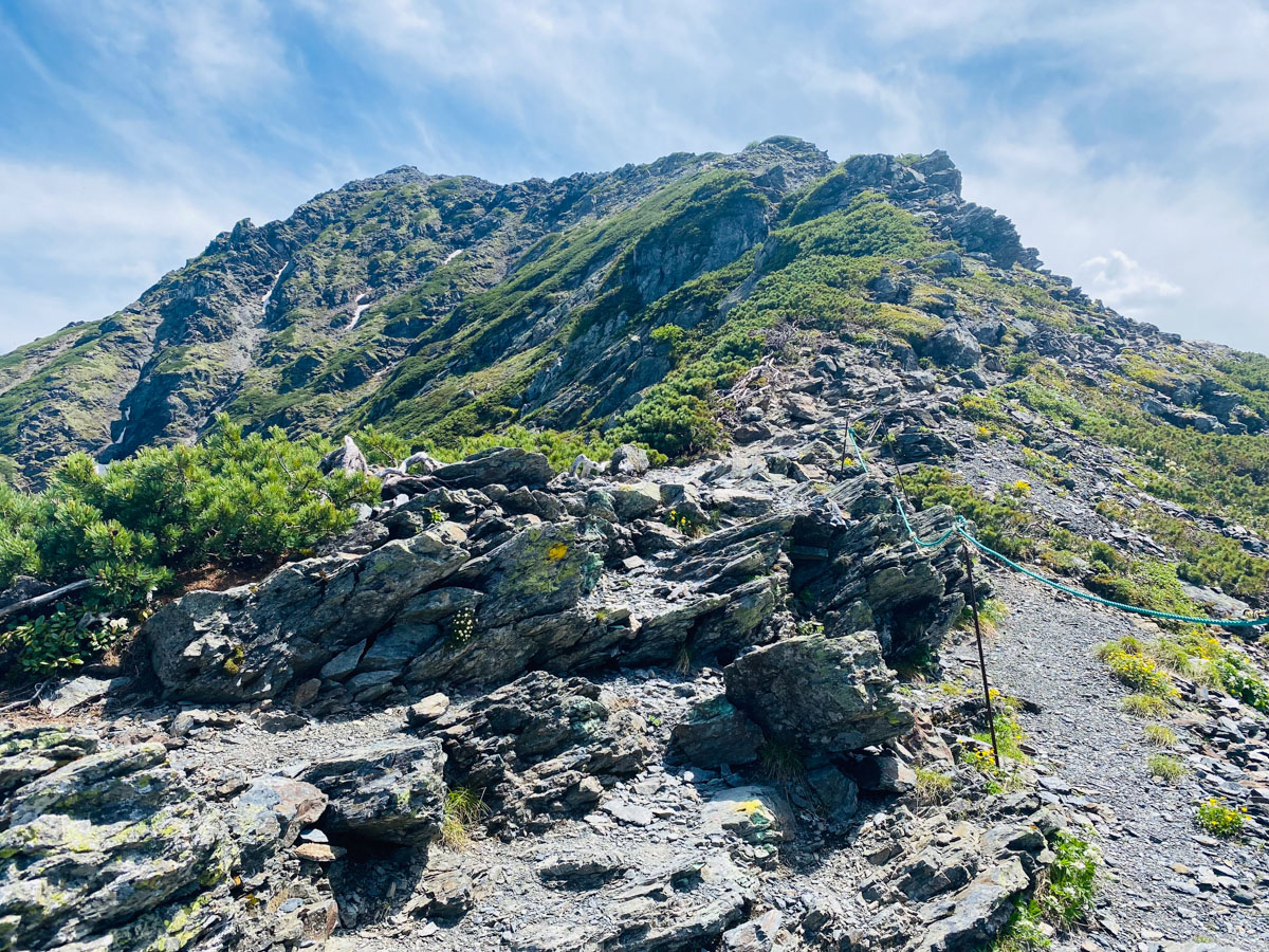 北岳山荘にテント泊した南アルプス登山日記（北岳、間ノ岳、農鳥岳）