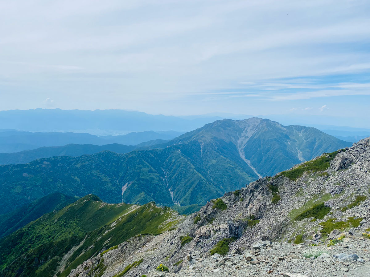 北岳山荘にテント泊した南アルプス登山日記（北岳、間ノ岳、農鳥岳）