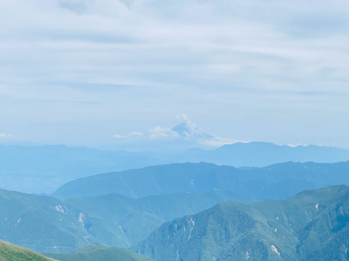 北岳山荘にテント泊した南アルプス登山日記（北岳、間ノ岳、農鳥岳）