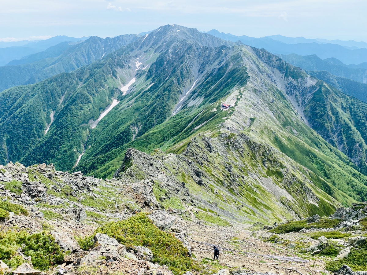 北岳山荘にテント泊した南アルプス登山日記（北岳、間ノ岳、農鳥岳）