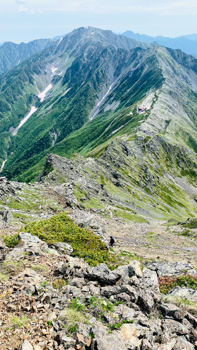 北岳山荘にテント泊した南アルプス登山日記（北岳、間ノ岳、農鳥岳）