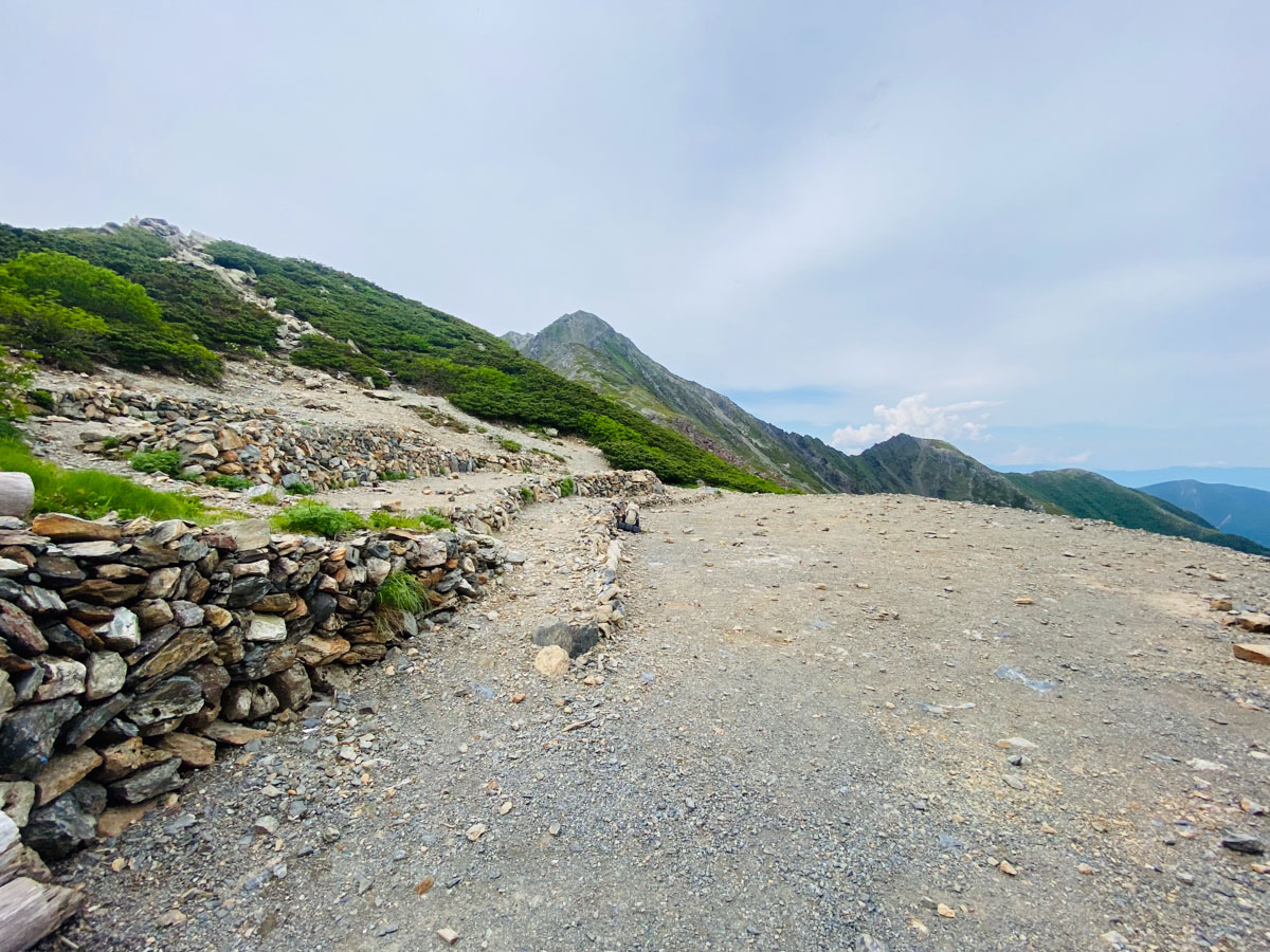 北岳山荘にテント泊した南アルプス登山日記（北岳、間ノ岳、農鳥岳）