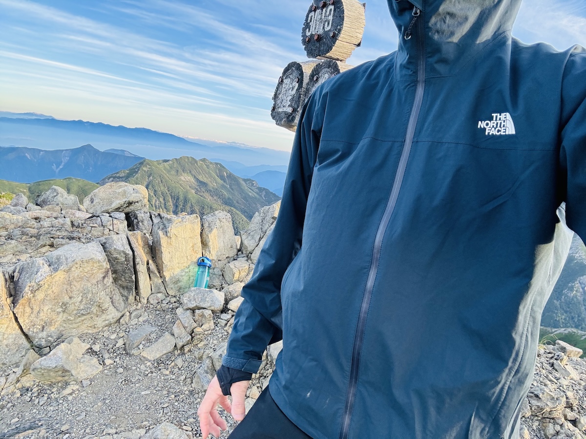 マッシュが使っている登山道具リスト(ザ・ノースフェイス ベンチャージャケット)