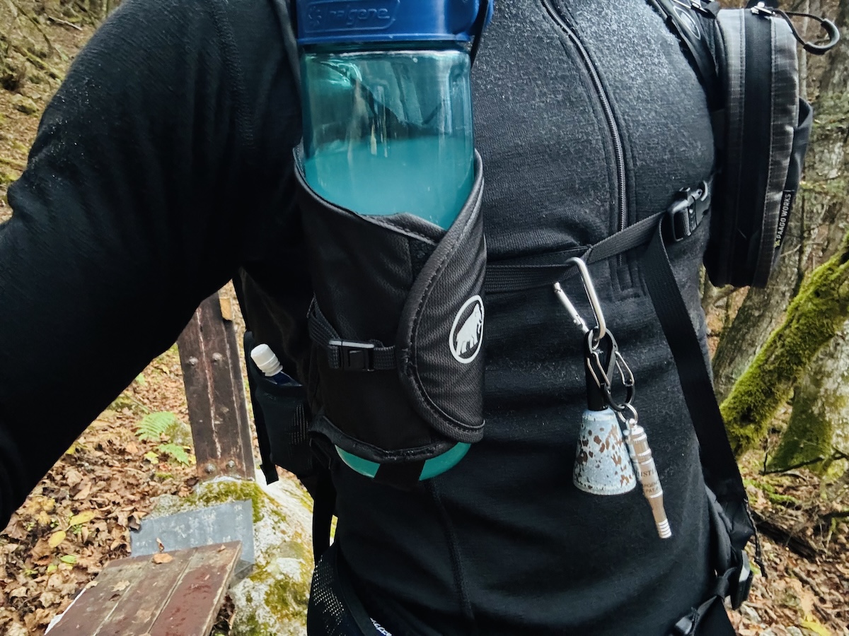 マッシュが使っている登山道具リスト(マムート リチウムアドオンボトルホルダー)