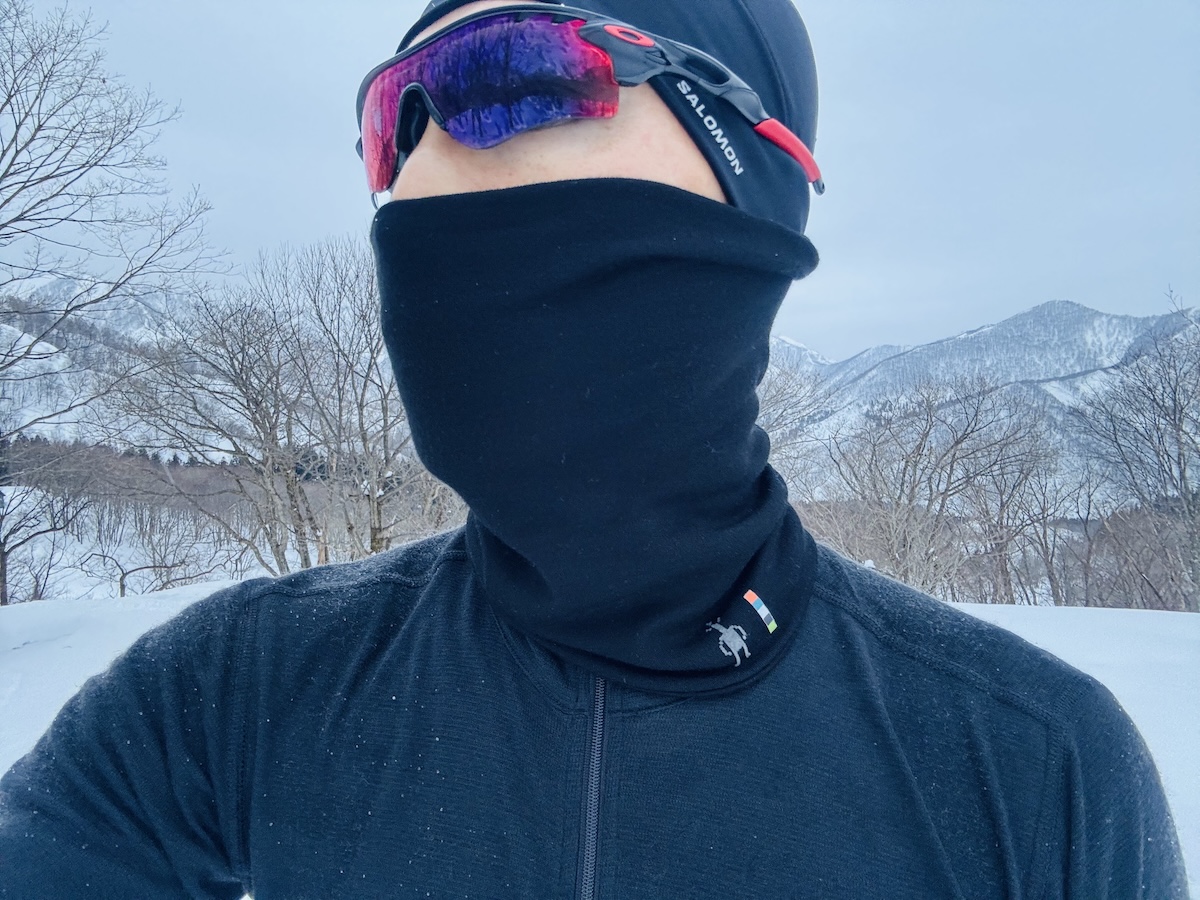 マッシュが使っている登山道具リスト(スマートウール サーマルメリノ リバーシブルネックゲイター)