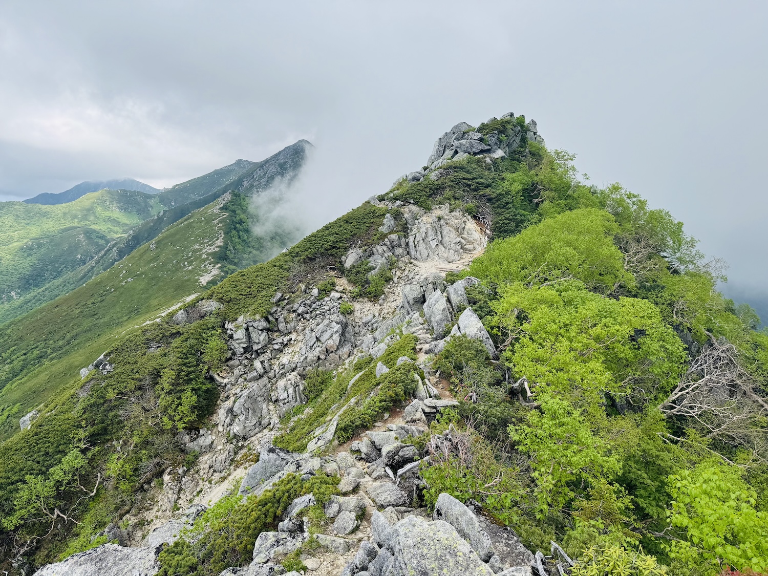 中央アルプス（空木岳、檜尾岳、木曽駒ヶ岳）日帰り登山日記