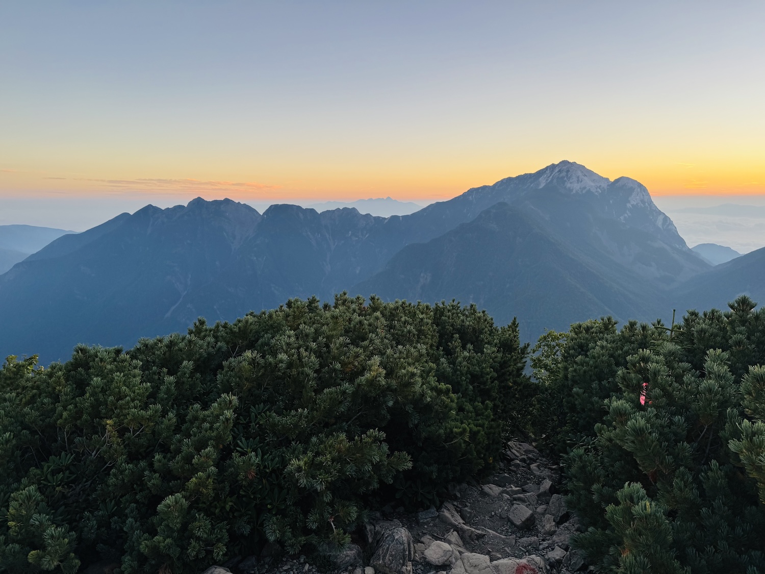 南アルプス仙塩尾根テント泊縦走登山(仙丈ヶ岳)