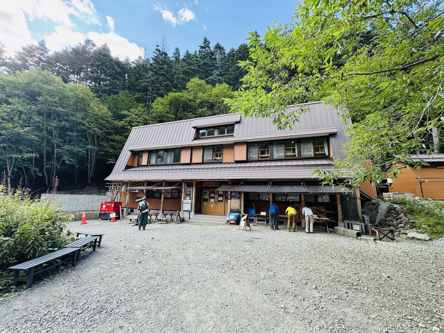 南アルプス仙塩尾根テント泊縦走登山(長衛小屋)