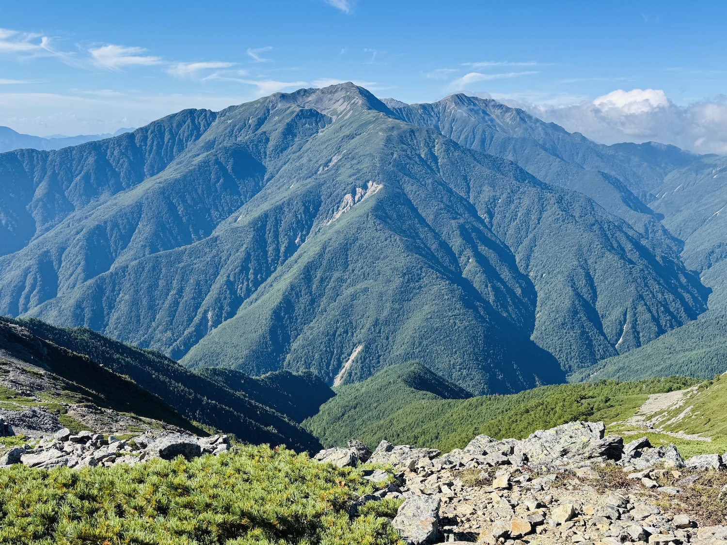 南アルプス仙塩尾根テント泊縦走登山(蝙蝠岳)