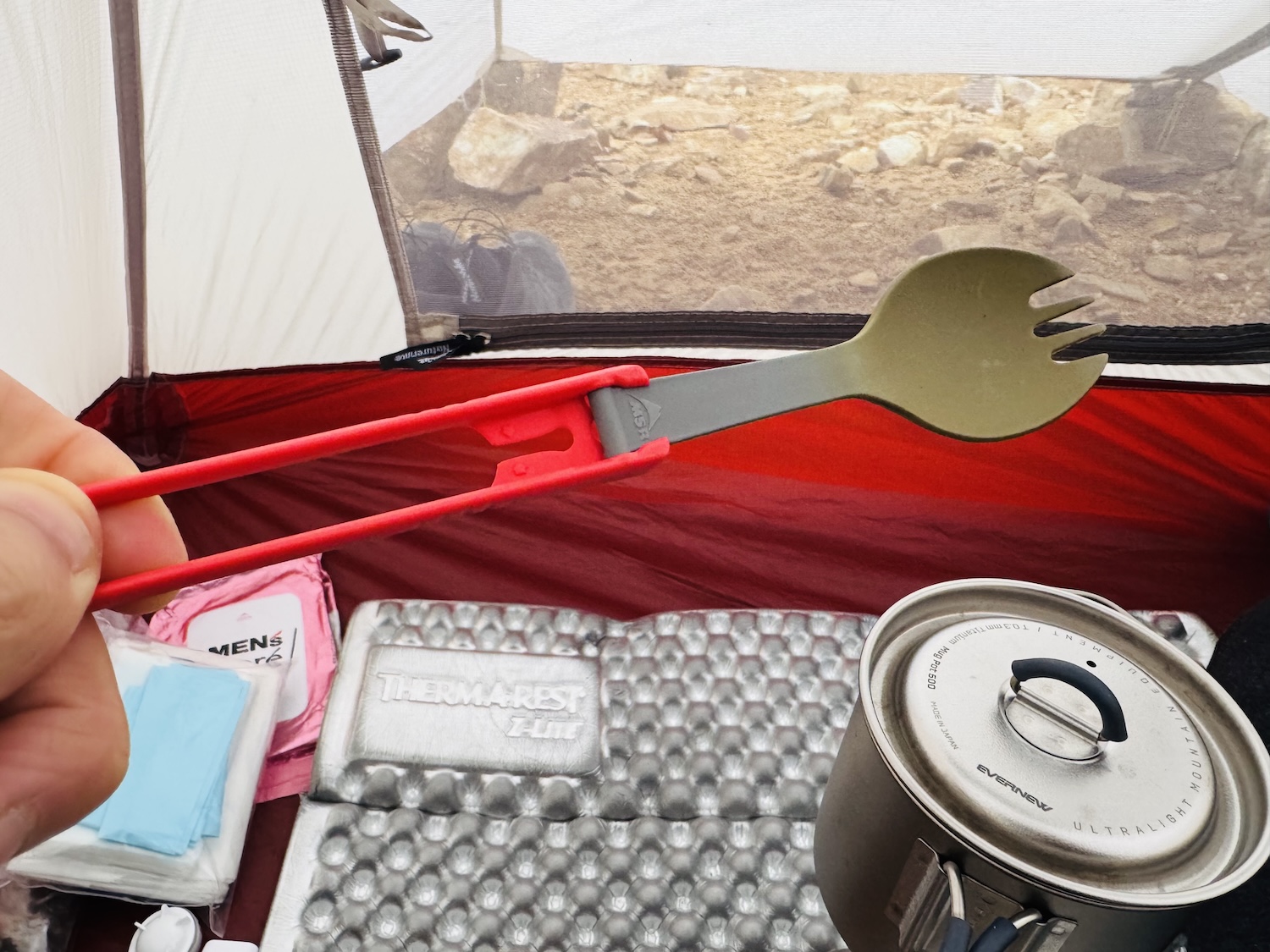 マッシュが使っている登山道具リスト(MSRスポークレッド)