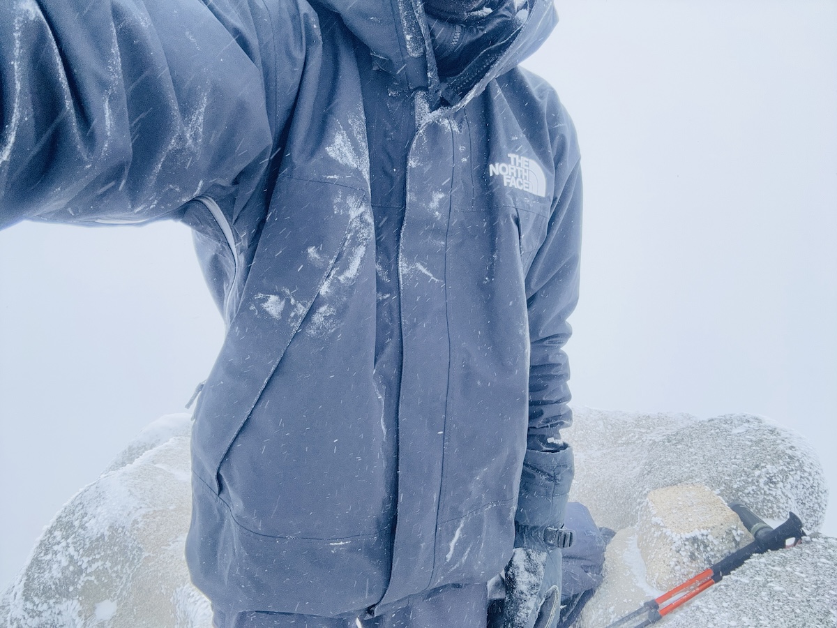 ザ・ノースフェイスマウンテンジャケットをレビュー