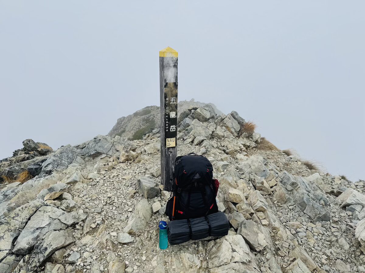 【ミレーティフォンストレッチジャケットをレビュー】GORE-TEXにも負けない！登山用レインウェアなのに超しなやかでとにかく蒸れない