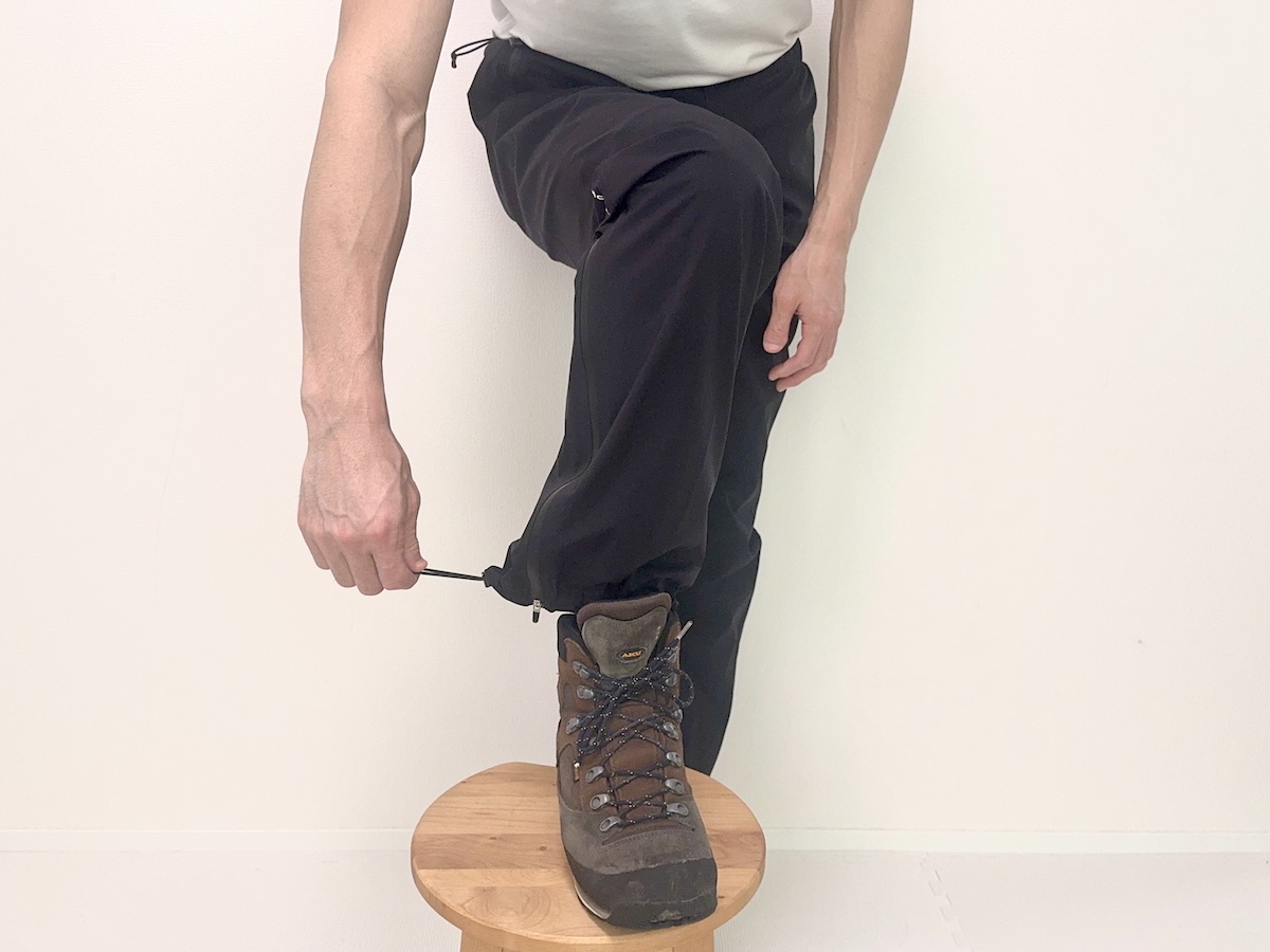 【ミレーティフォンストレッチパンツをレビュー】雨の登山でも不快感を軽減!高透湿レインパンツの実力を徹底解説