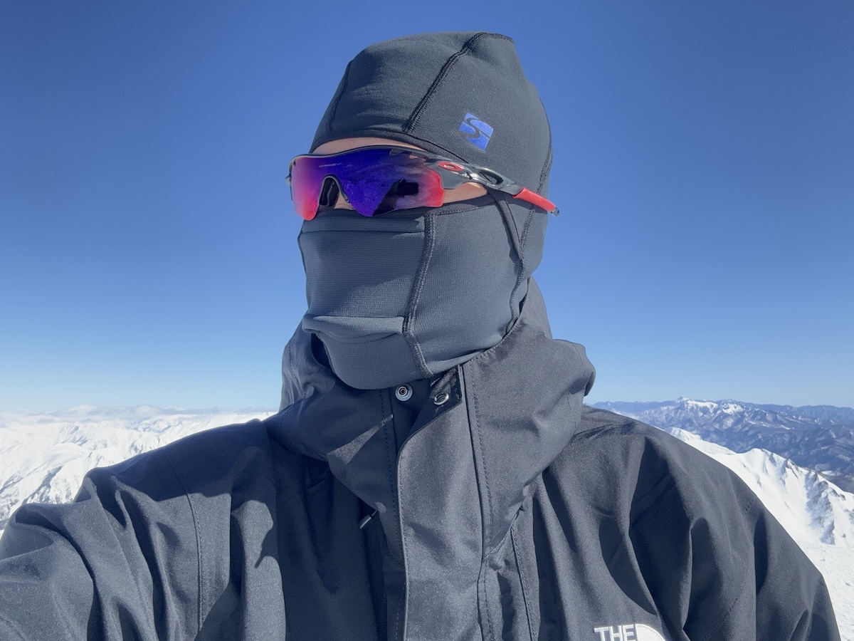 マッシュの登山道具リスト（ファイントラックメリノスピンバラクラバ）